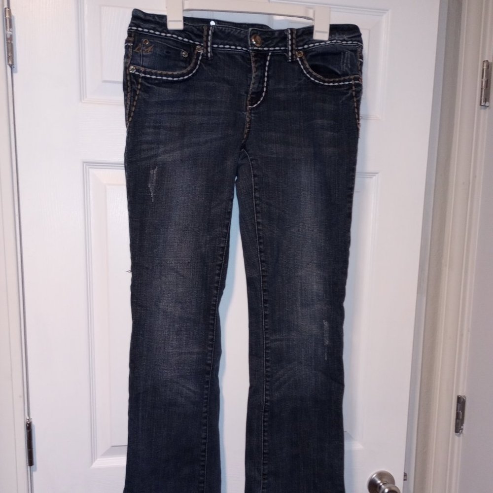 L.A. idol Jeans